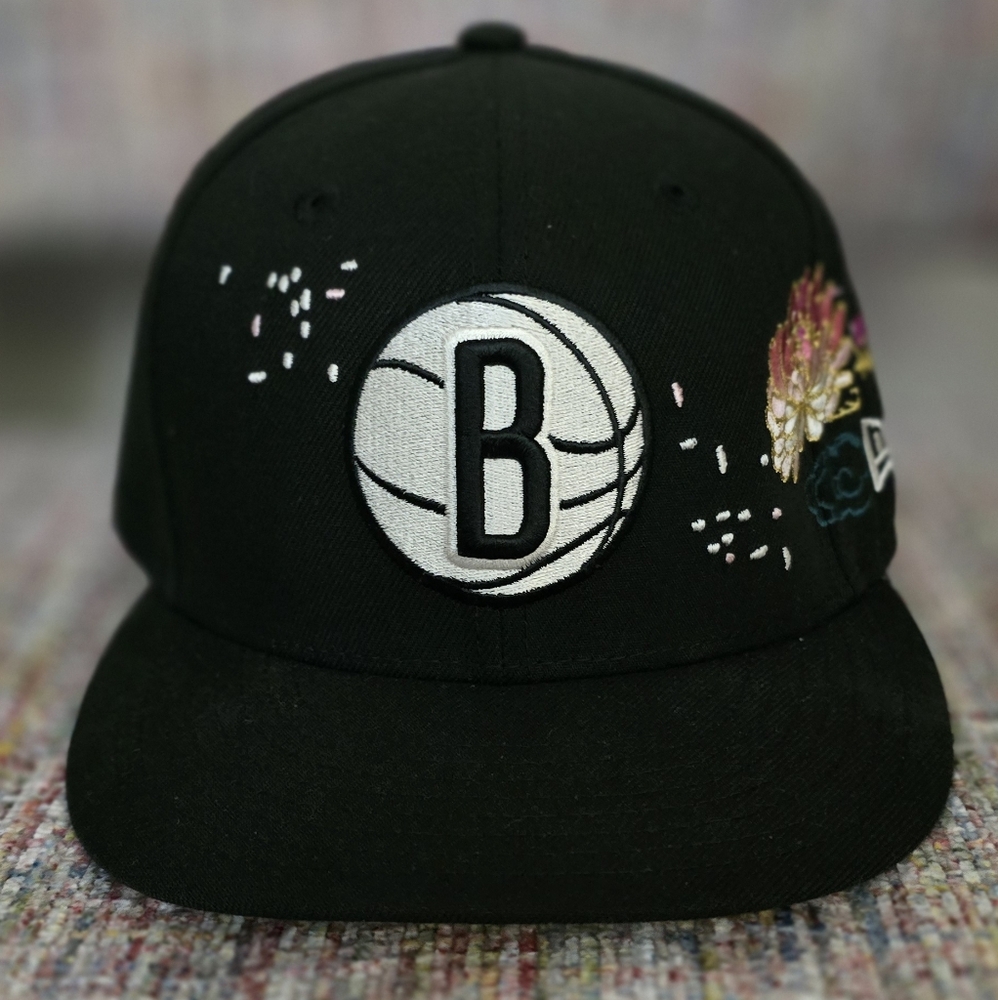 Brooklyn Nets 59FIFTY Cherry Blossom Black New Era NBA Cap Size 7 3/8